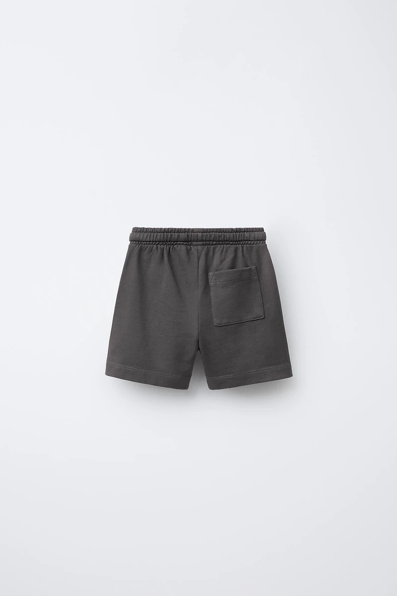 TEXT JOGGING SHORTS