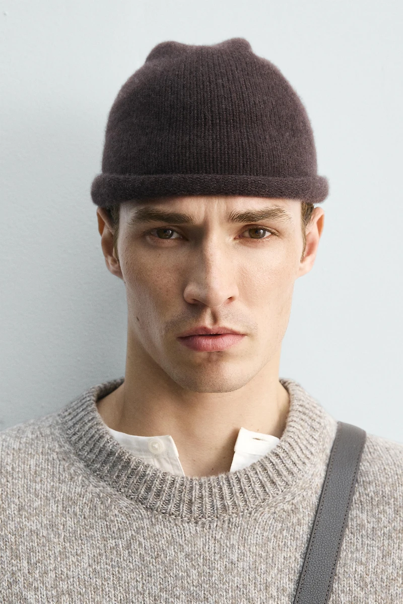 CASHMERE BEANIE LIMITED EDITION
