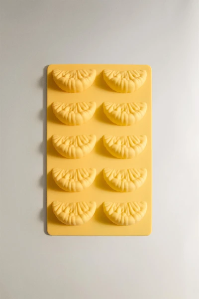 10-CUBE FRUIT SLICE SILICONE ICE TRAY
