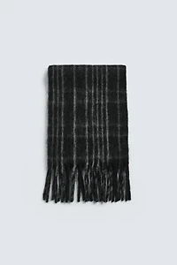 PLAID FRINGED SCARF