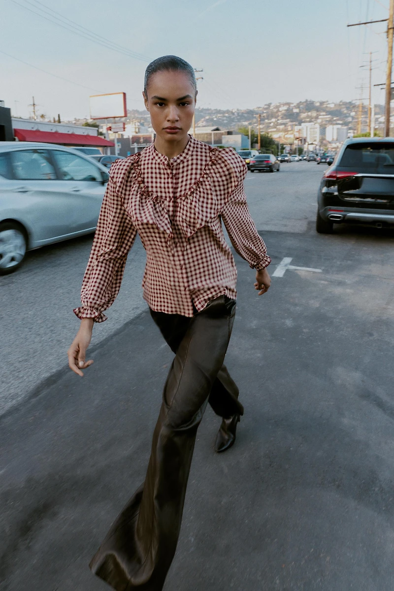 BLOUSE À VOLANTS ET CARREAUX VICHY