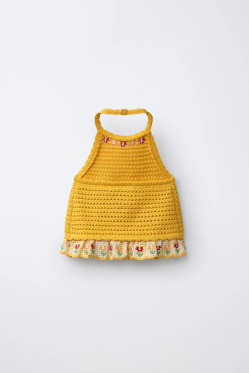 EMBROIDERED FLORAL KNIT TOP