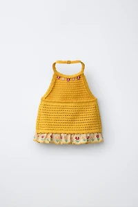 EMBROIDERED FLORAL KNIT TOP