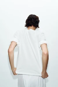 T-SHIRT À MANCHES VOLANTS