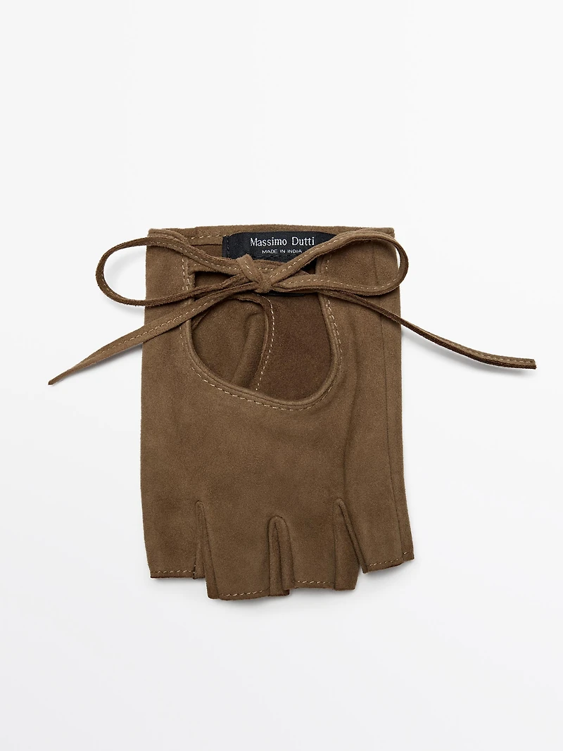 100% goatskin suede mittens