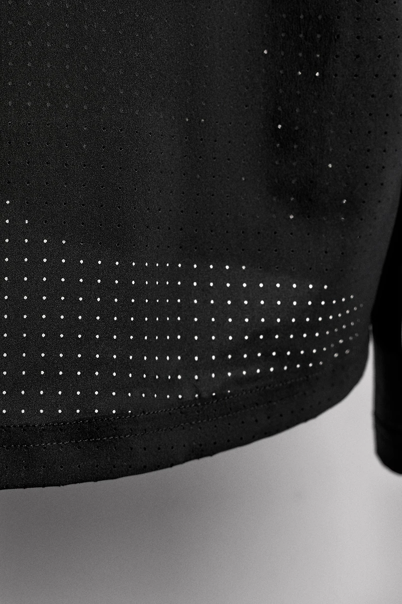 LONG SLEEVE PERFORATED T-SHIRT