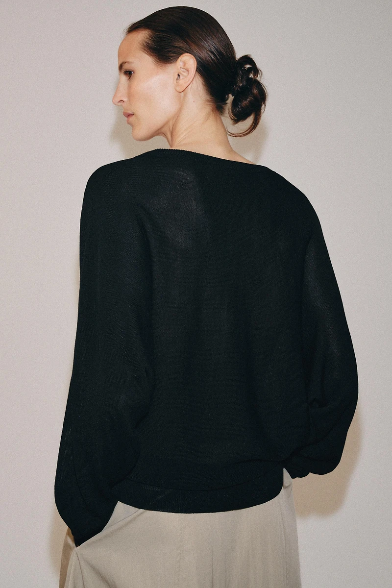 V-NECK KNIT JUMPER