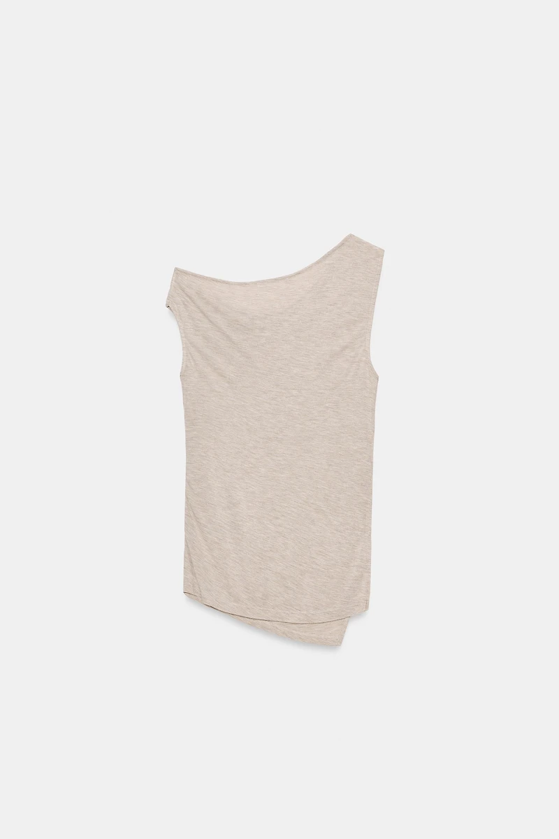 TOP ASYMÉTRIQUE DRAPÉ.