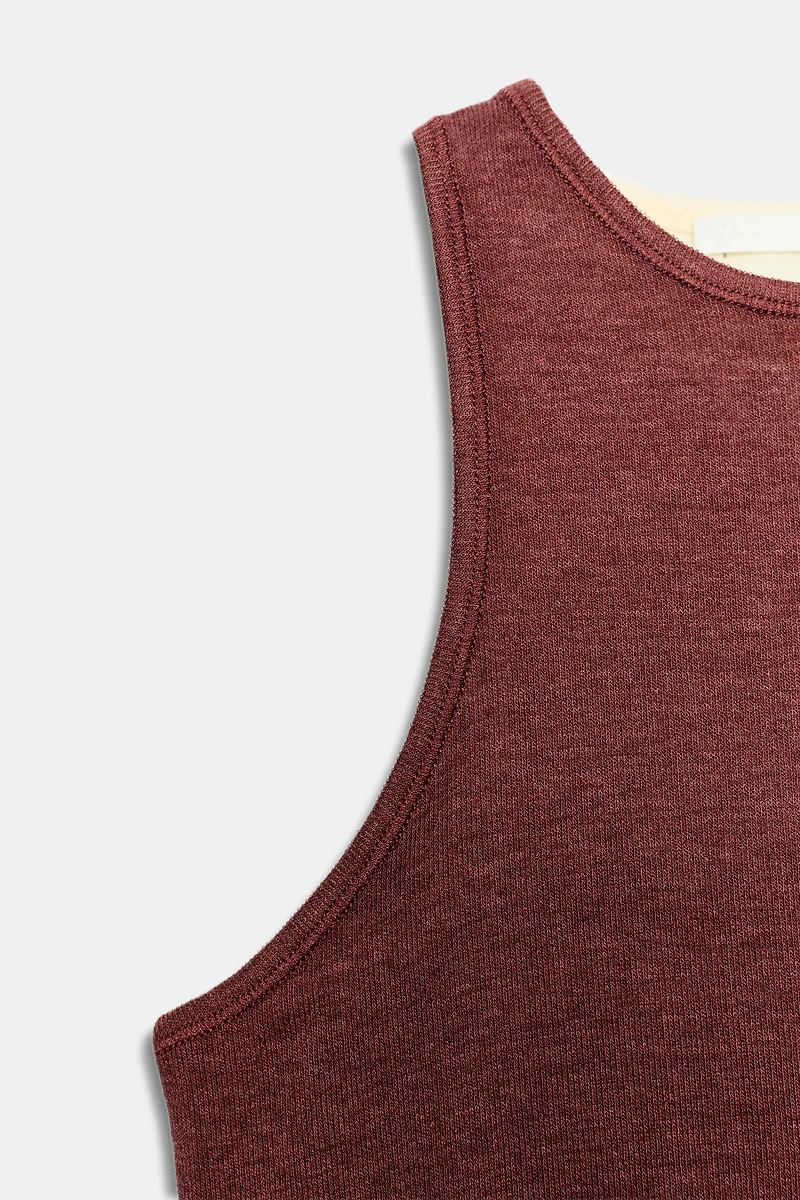 T-SHIRT SANS MANCHES
