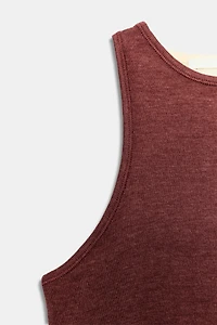 T-SHIRT SANS MANCHES