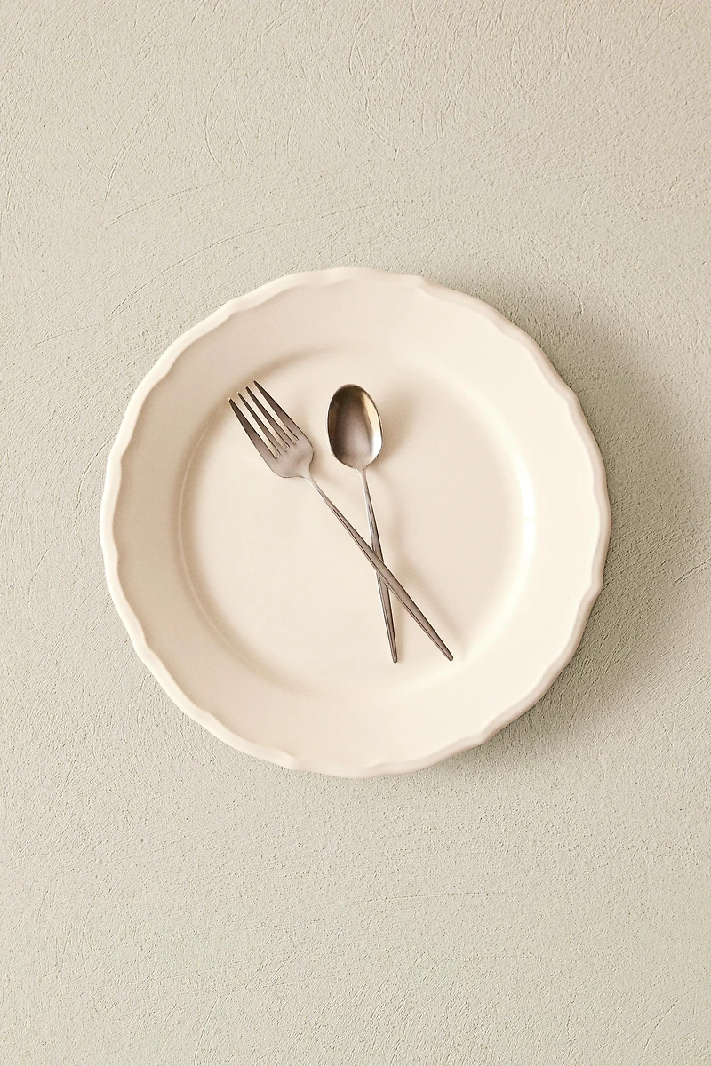 ASSIETTE À DESSERT FAÏENCE BORD EN RELIEF