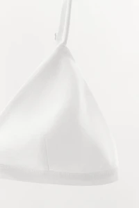 BRALETTE TRIANGLE MODAL