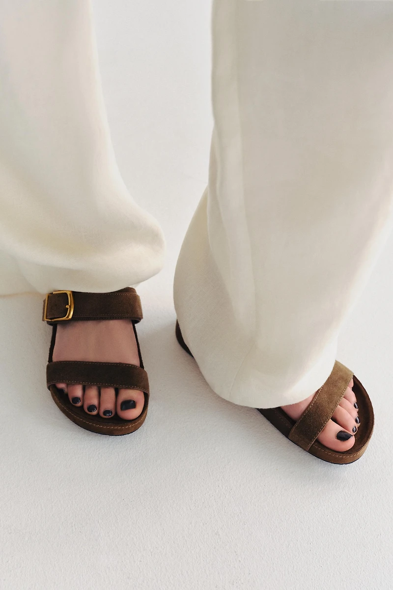 SPLIT SUEDE PLATFORM SANDALS