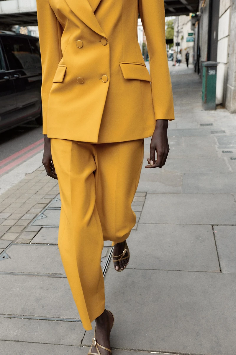 HIGH-WAISTED SLIM PANTS