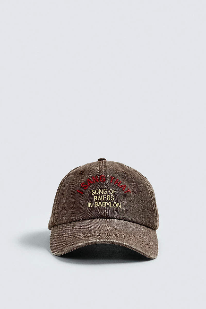 WASHED CONTRAST EMBROIDERED TEXT CAP