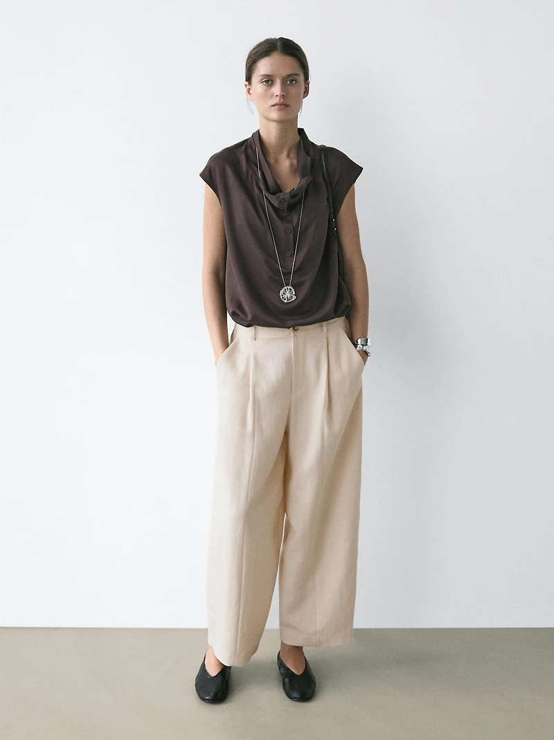 Flowing pants with elasticated waistband