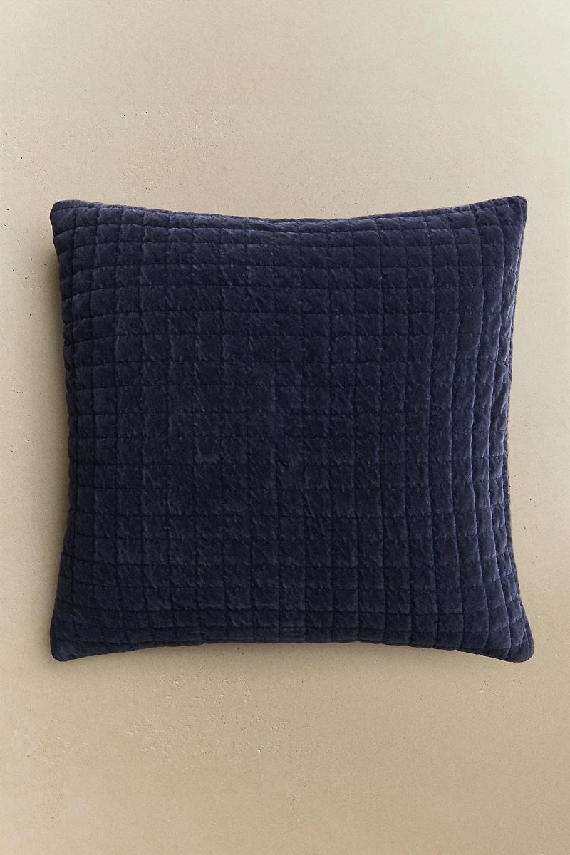 QUILTED THROW PILLOW COVER