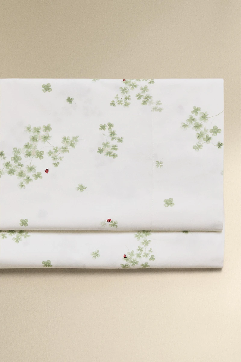 DRAP DE DESSUS TRÈFLES ET COCCINELLES