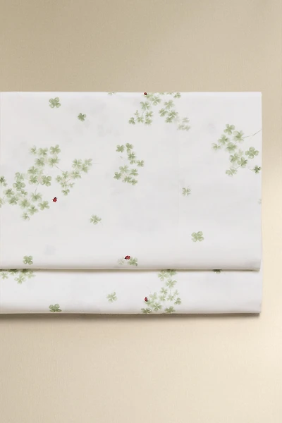 DRAP DE DESSUS TRÈFLES ET COCCINELLES