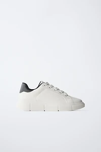 CHUNKY SNEAKERS