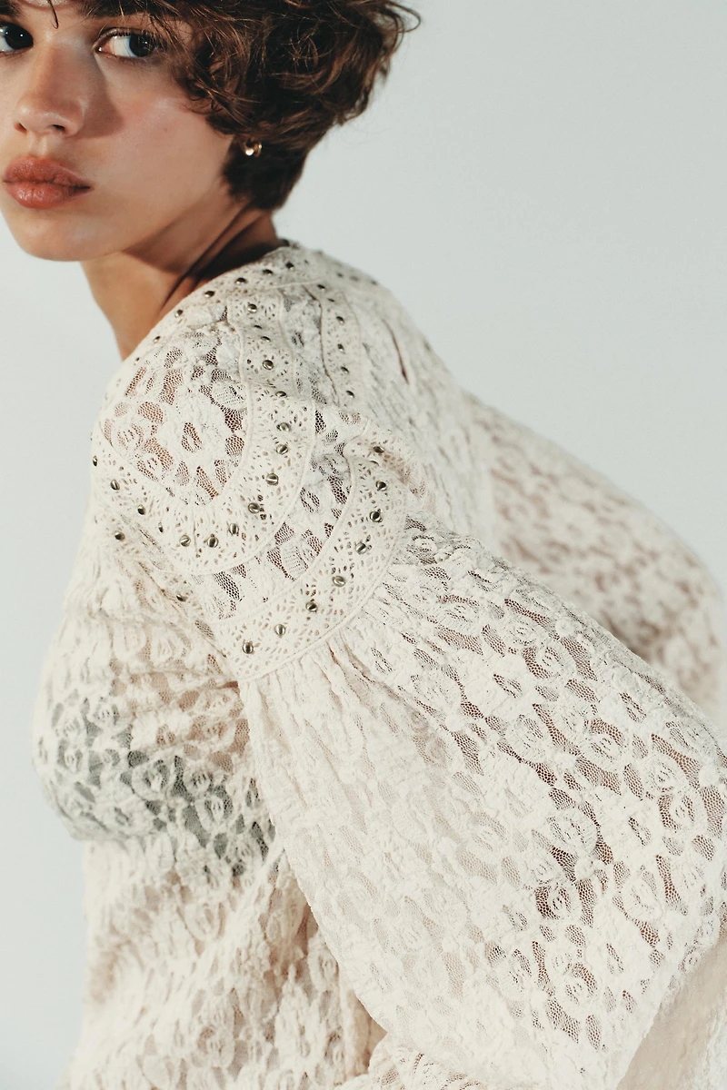 STUDDED LACE TOP
