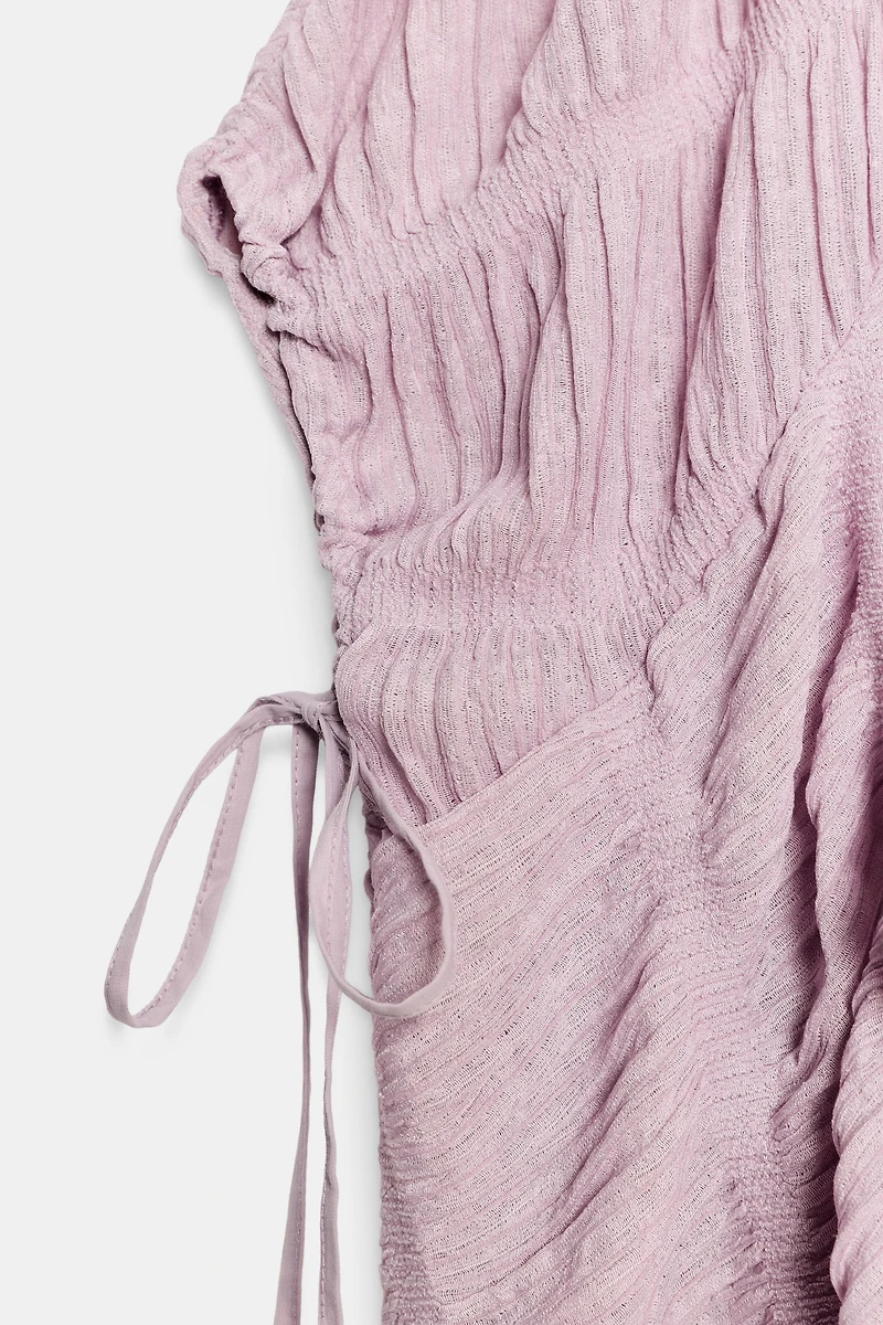 TEXTURED CAPE TOP