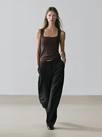 Sleeveless top with square neckline