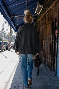 SOFT ZIP SWEATSHIRT