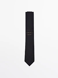 Cravate en serge avec du coton et de la soie