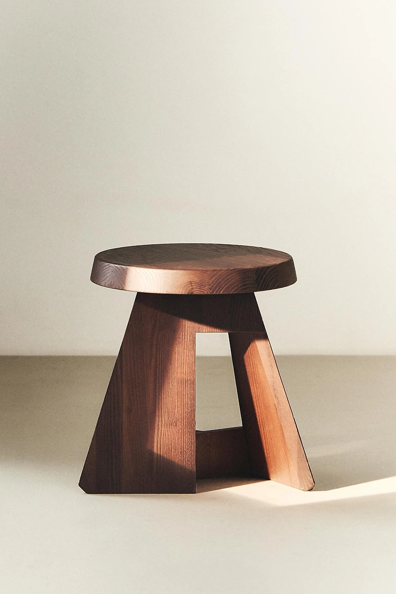 STOOL 03