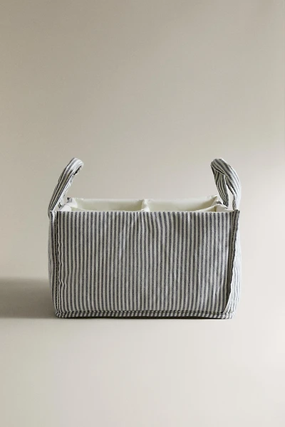 STRIPED BABY CLOTHES ORGANIZER WITH HANDLE