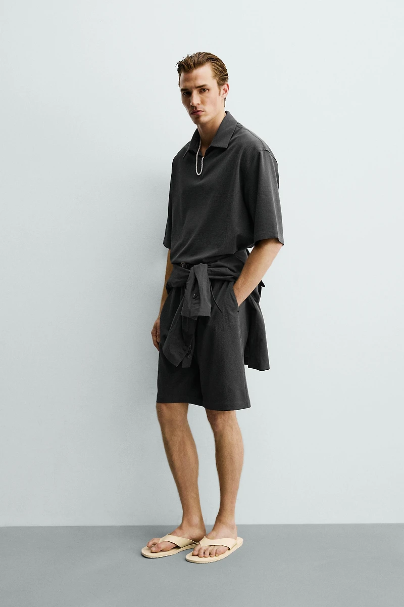 RELAXED FIT TEXTURED POLO SHIRT