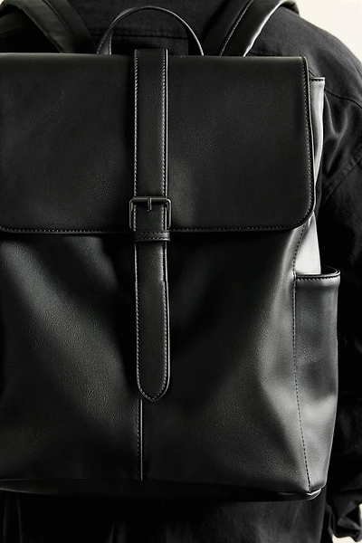 SAC À DOS À RABAT ET CEINTURE