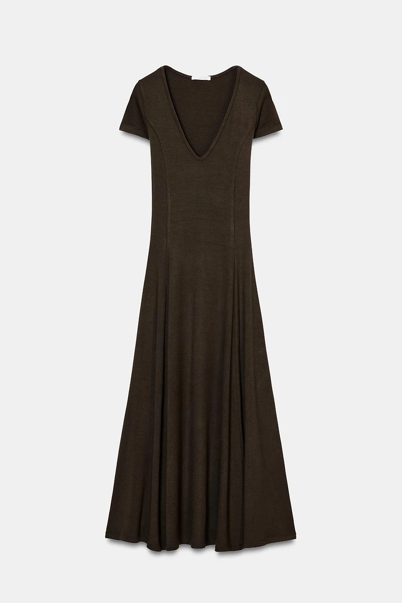 ROBE LONGUE CÔTELÉE