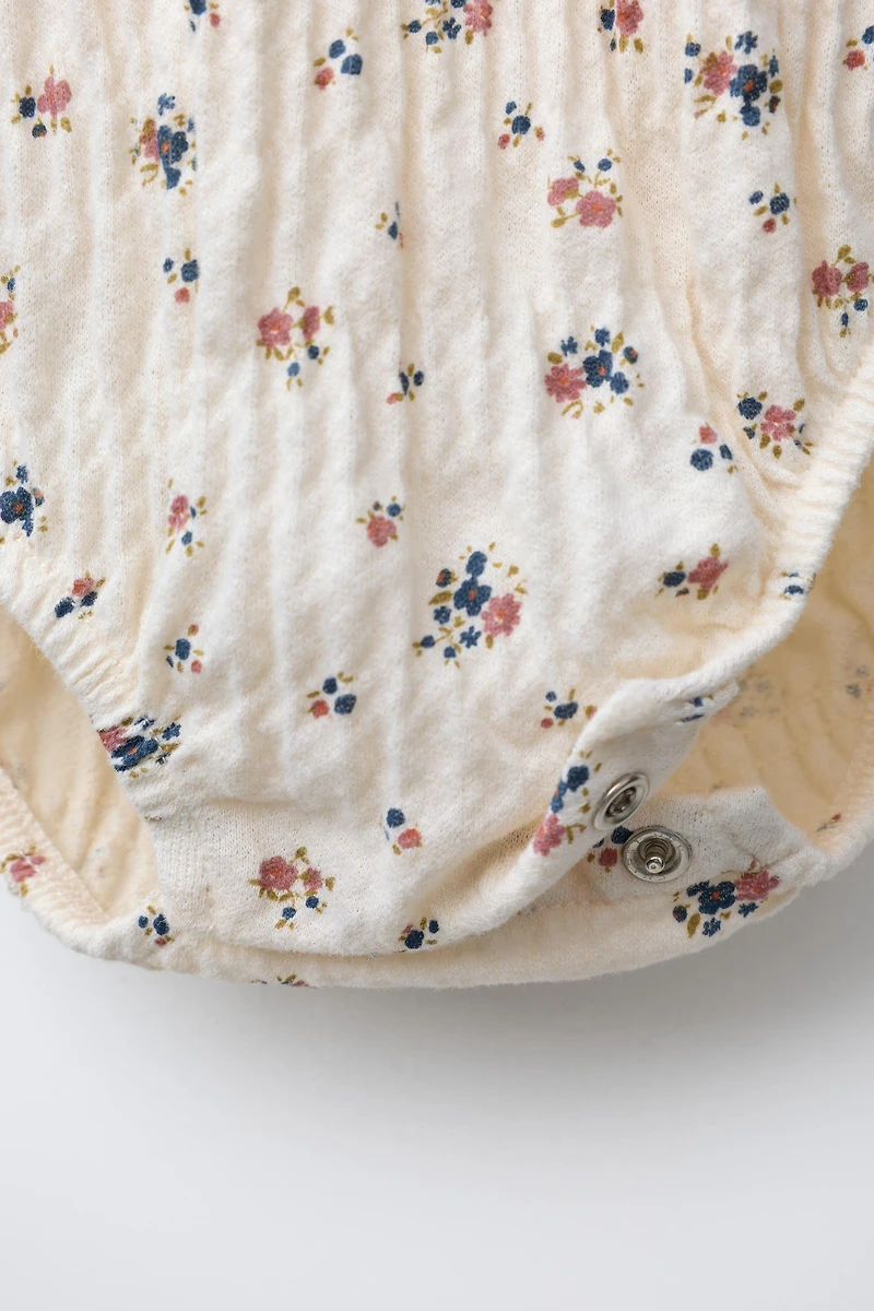 FLORAL LACE TRIM BODYSUIT