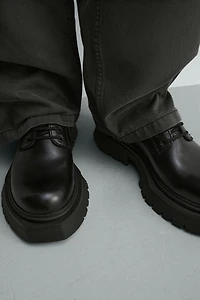 CHUNKY SOLE SHOES
