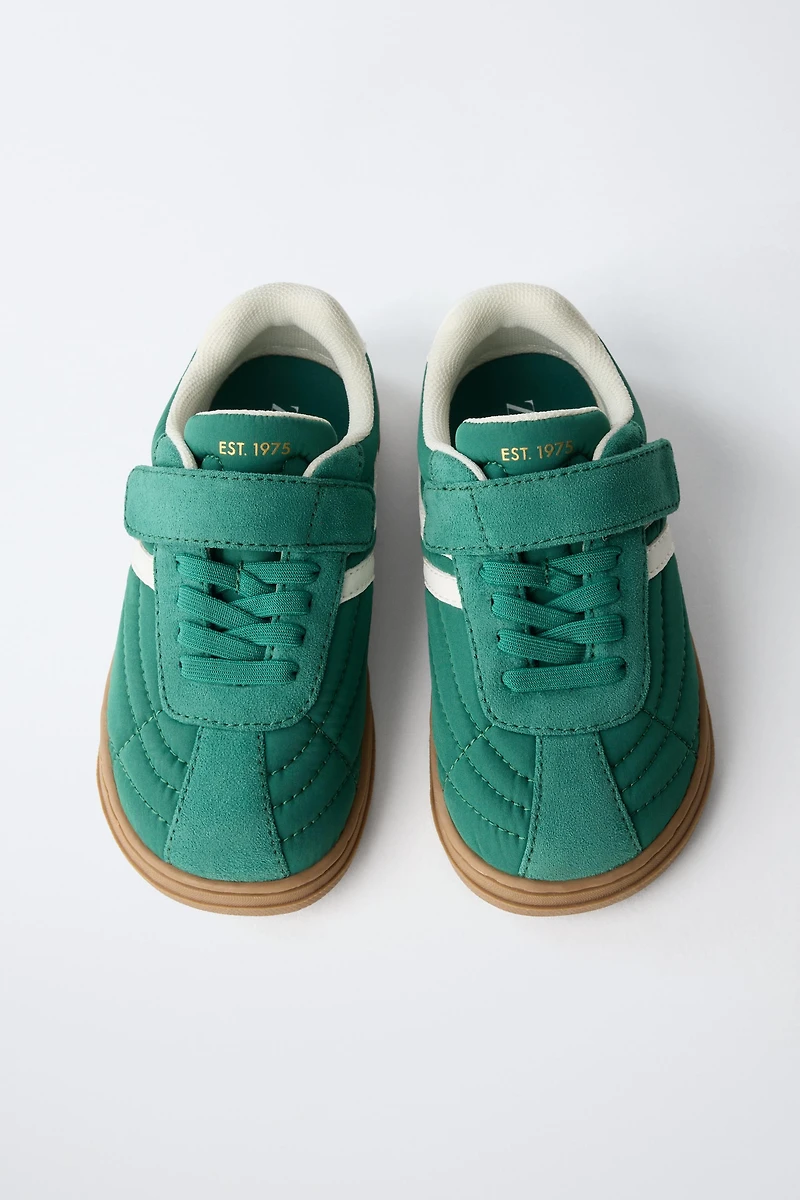 RETRO BAREFOOT SNEAKERS