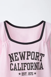 T-SHIRT À INSCRIPTION ET LISERÉS