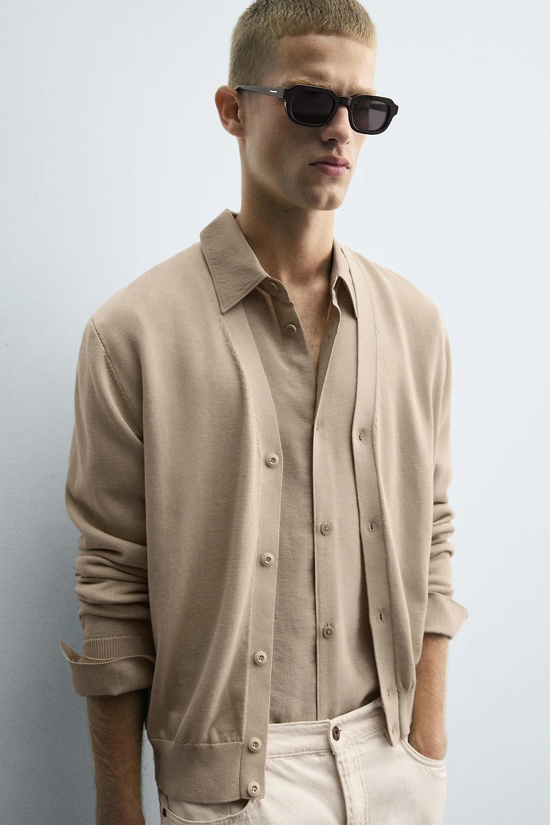 LIGHTWEIGHT STRUCTURED CARDIGAN