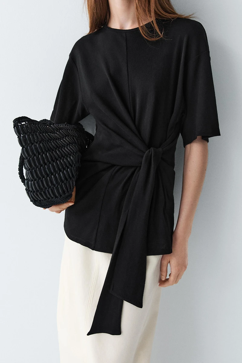 Short sleeve T-shirt with tie detail