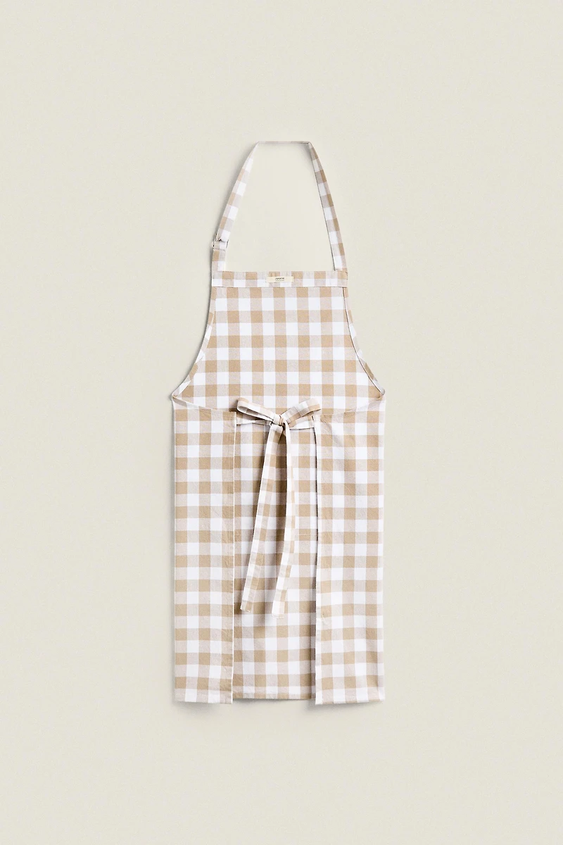 DYED THREAD APRON