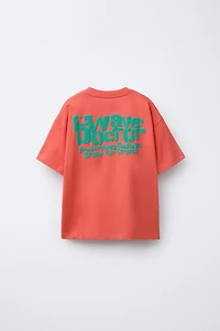 RAISED TEXT T-SHIRT