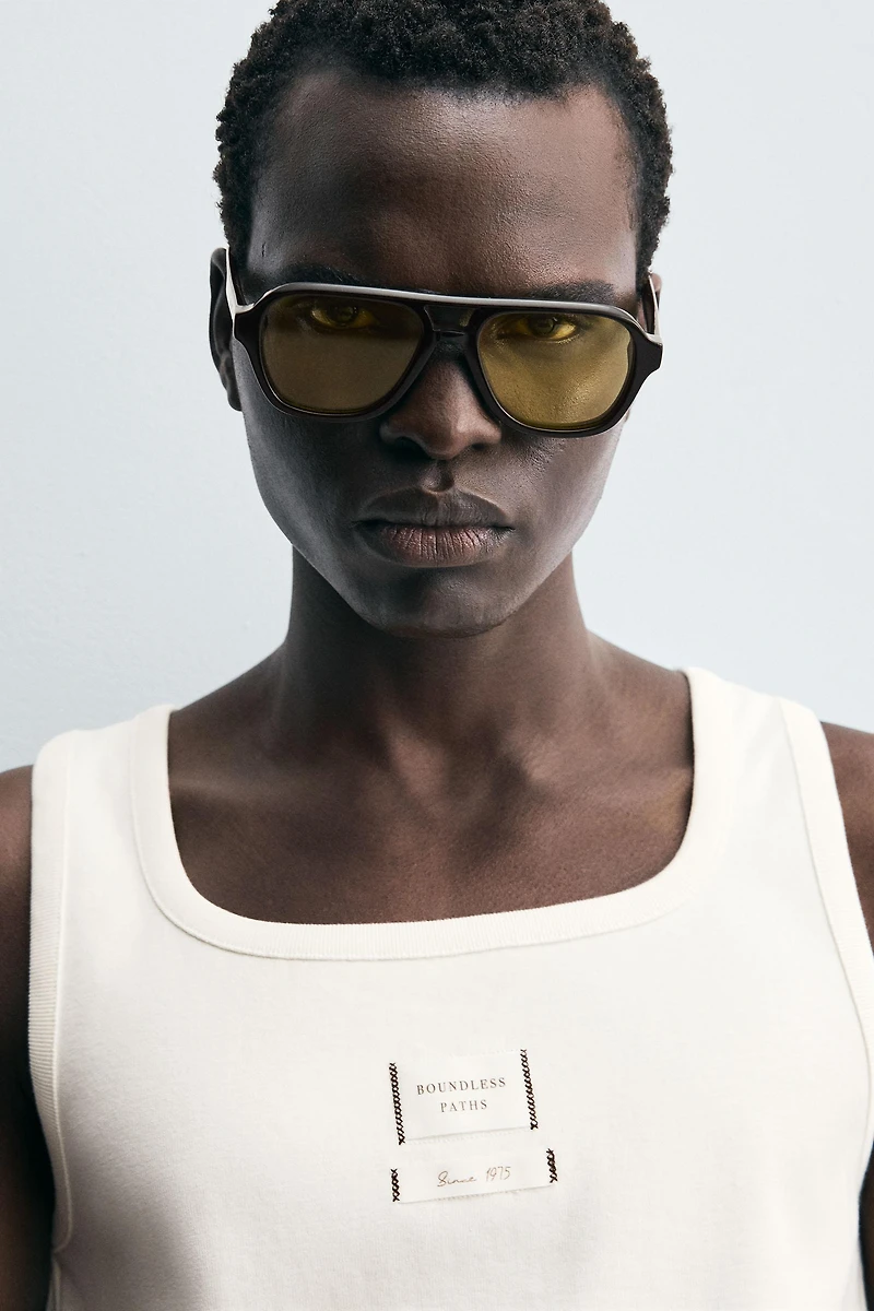 LABELS TANK TOP