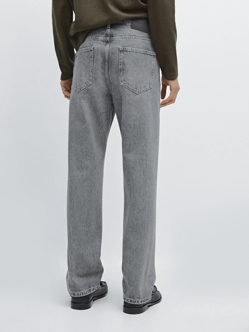 Straight-leg jeans