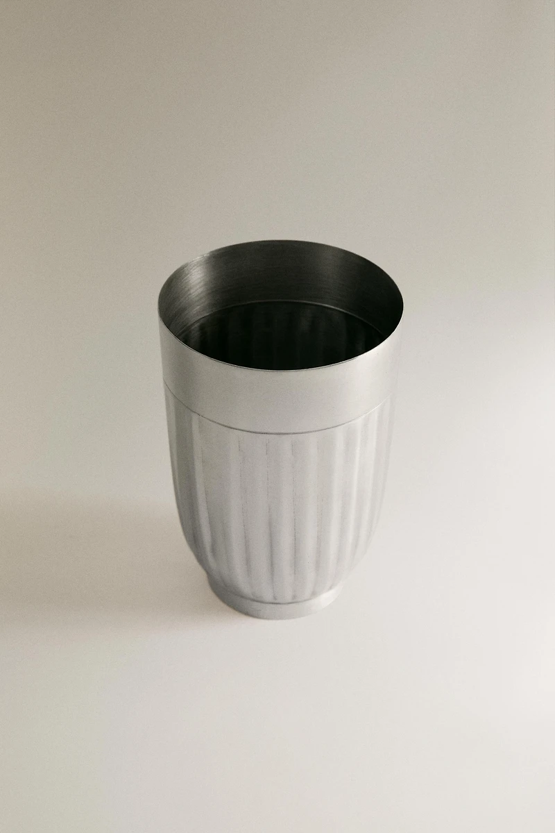 WAVY METAL TOOTHBRUSH TUMBLER