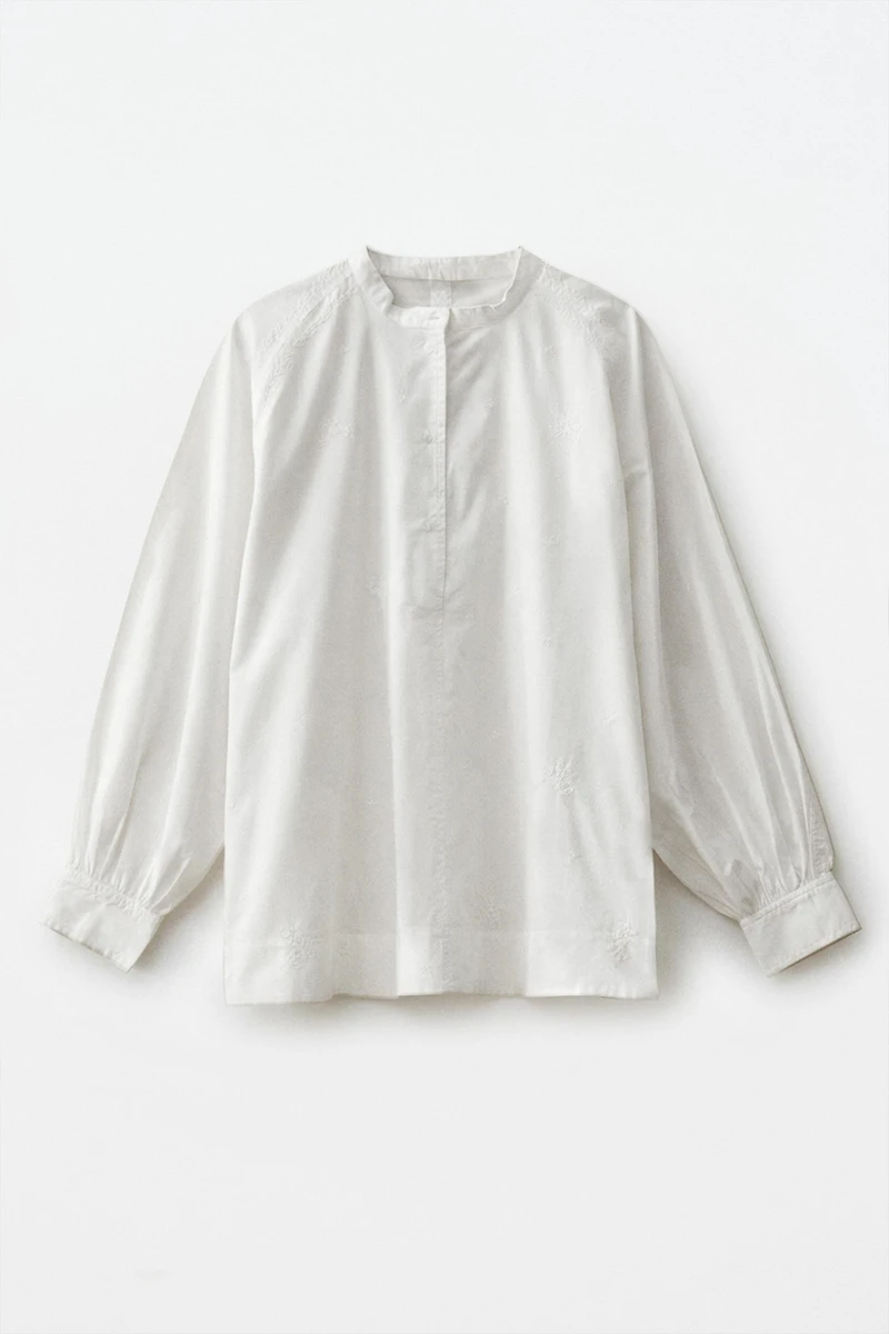 CHEMISE EN COTON BRODÉE