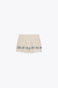 EMBROIDERED CROCHET SHORTS