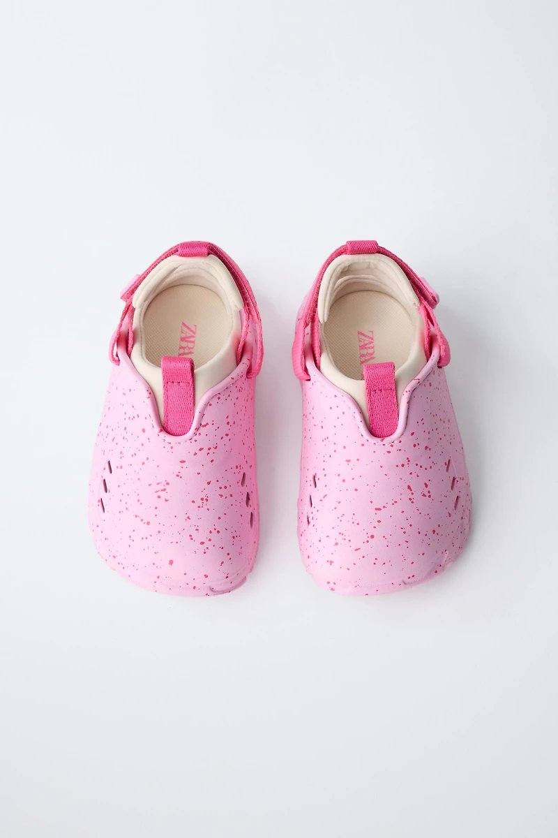 SPORT CLOGS