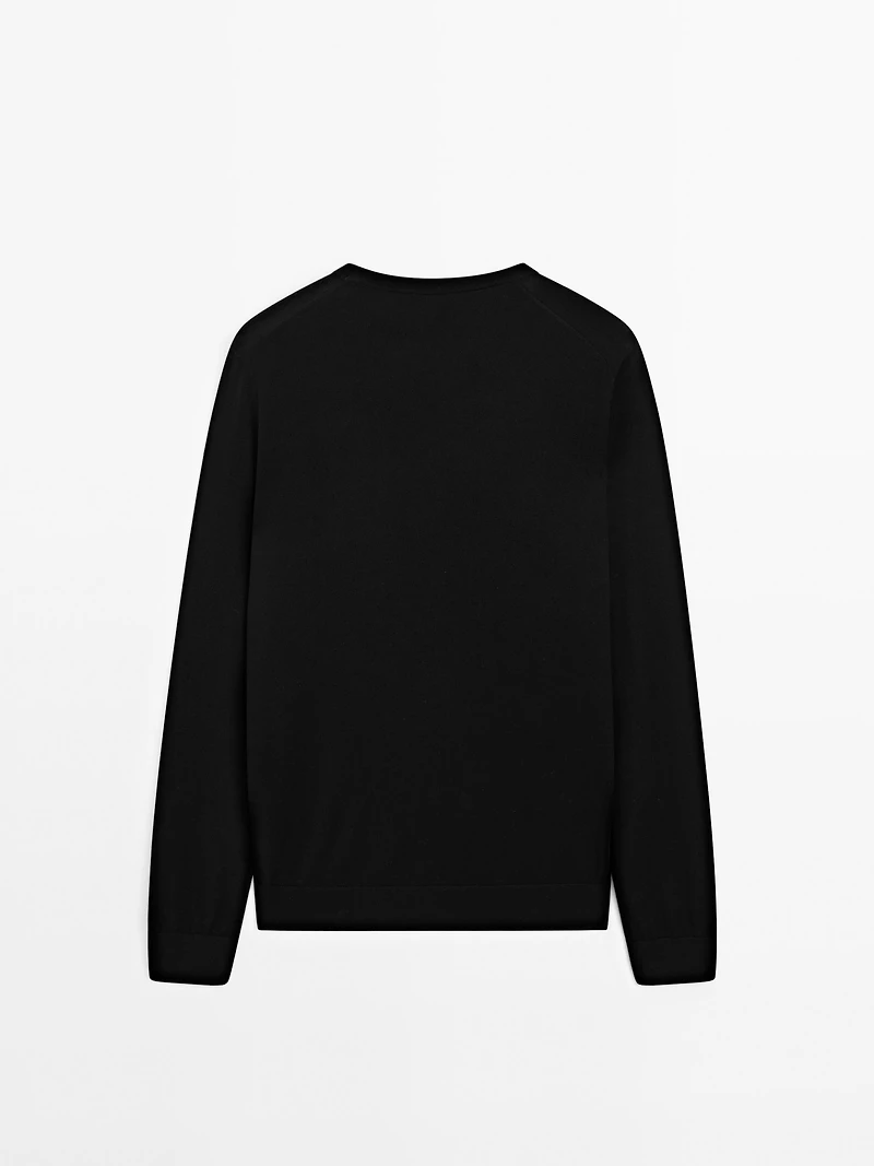 Long sleeve cotton knit sweater
