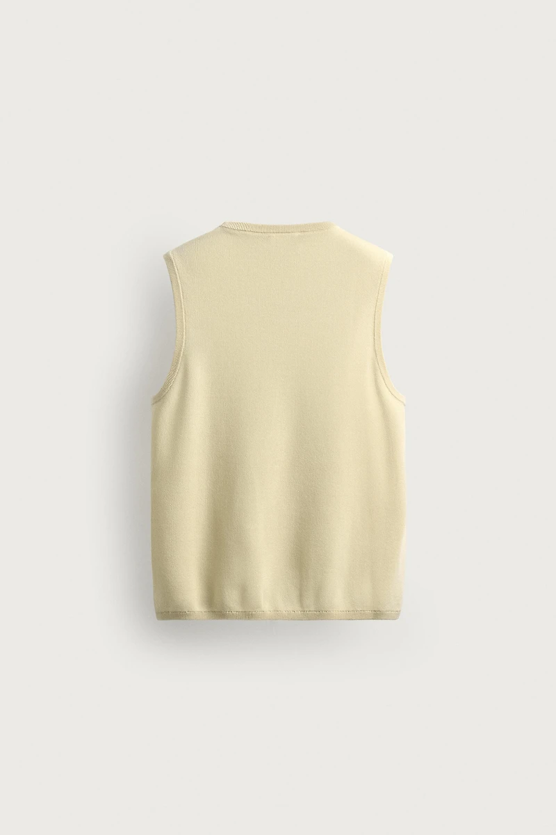 TEXTURED KNIT VEST